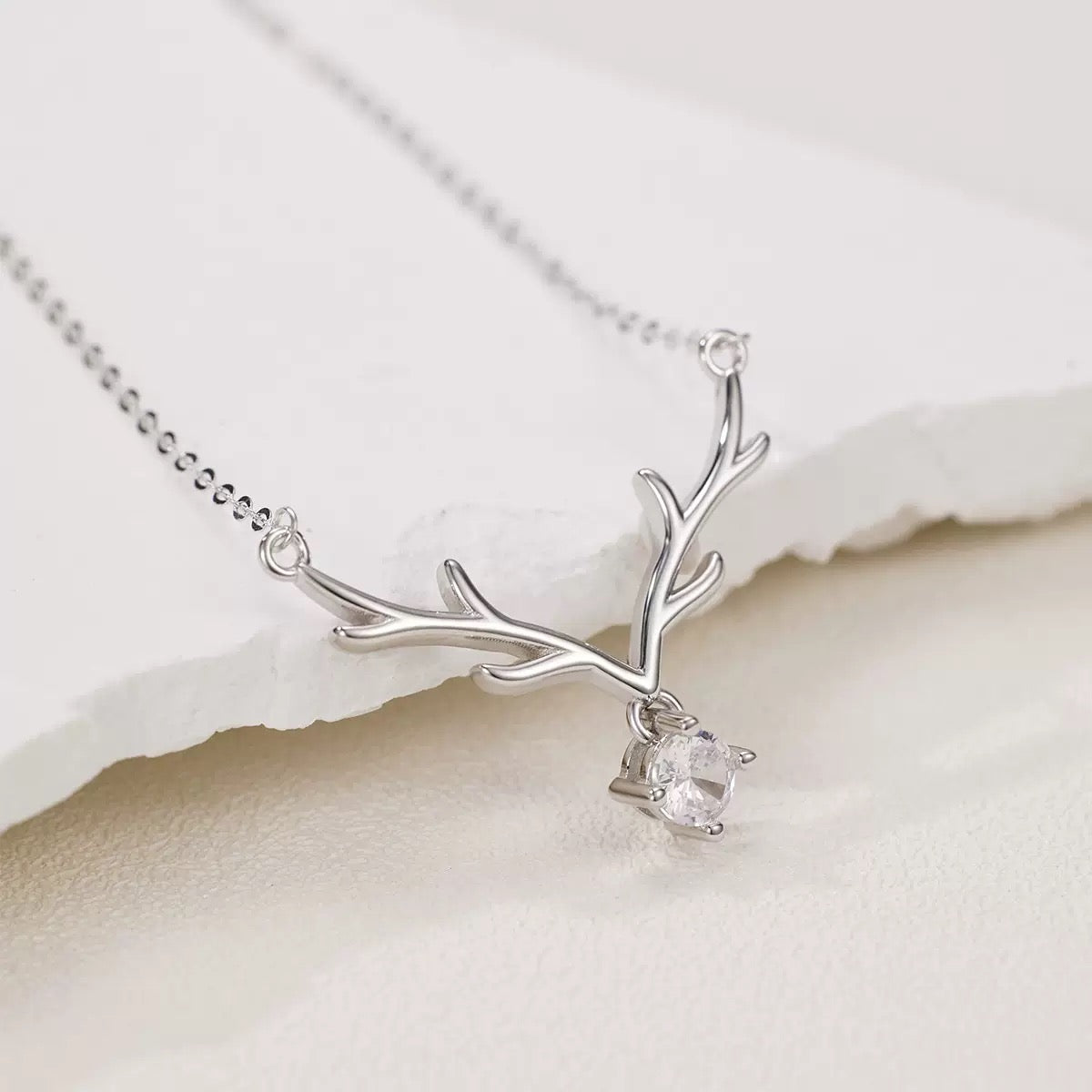 Antler necklace - Alpine splendor