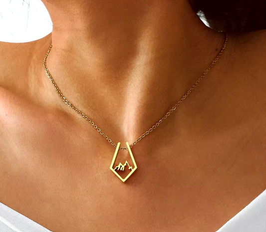 Bergkette - Alpenglanz