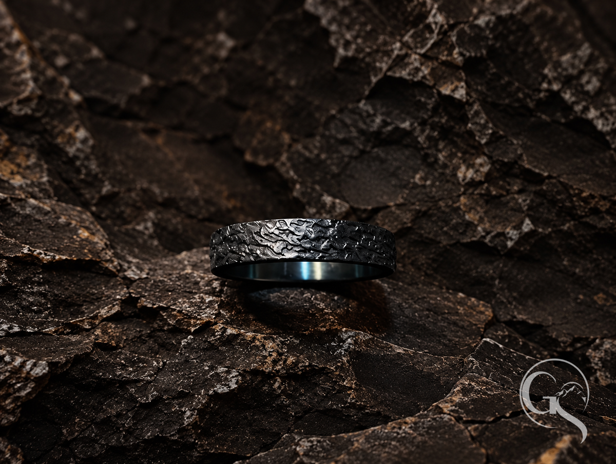 Signature Ring