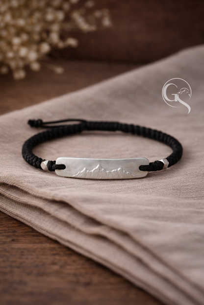 Bergpfad Armband – Handcrafted