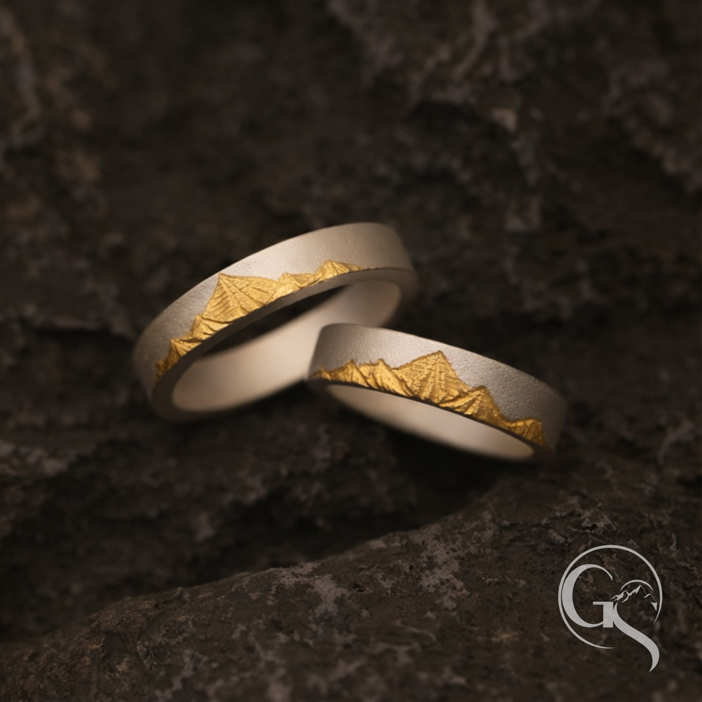 Signature Ring