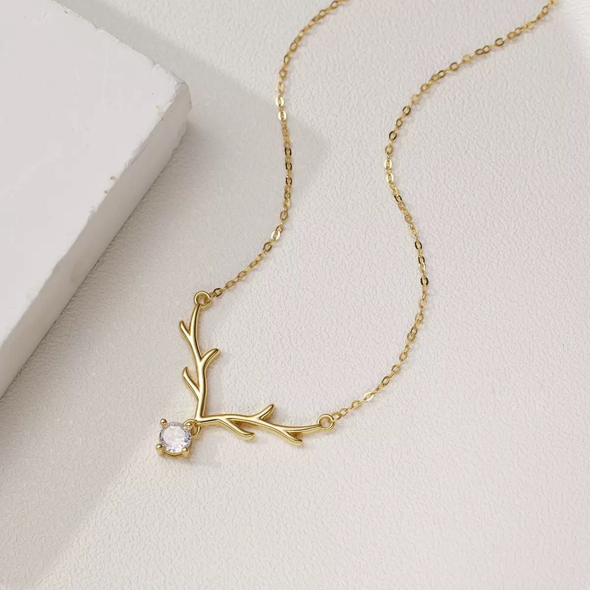 Antler necklace - Alpine splendor